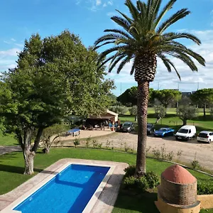 https://masia-ca-la-caputxeta.topcostabravahotels.com